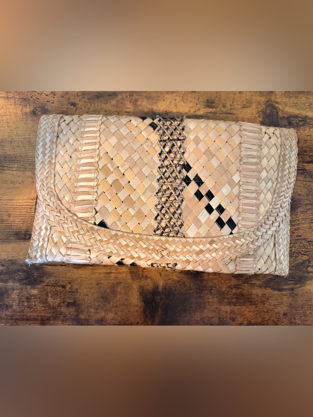 NWOT Woven Straw Clutch Bag in Natural with Black Accents